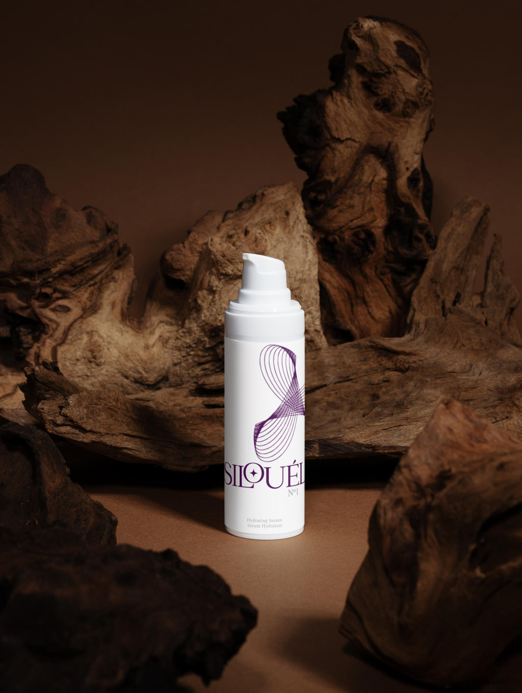 Hydrating Face Serum for Dry & Sensitive Skin with Soothing Cloudberry & Peony for a Healthy Glow